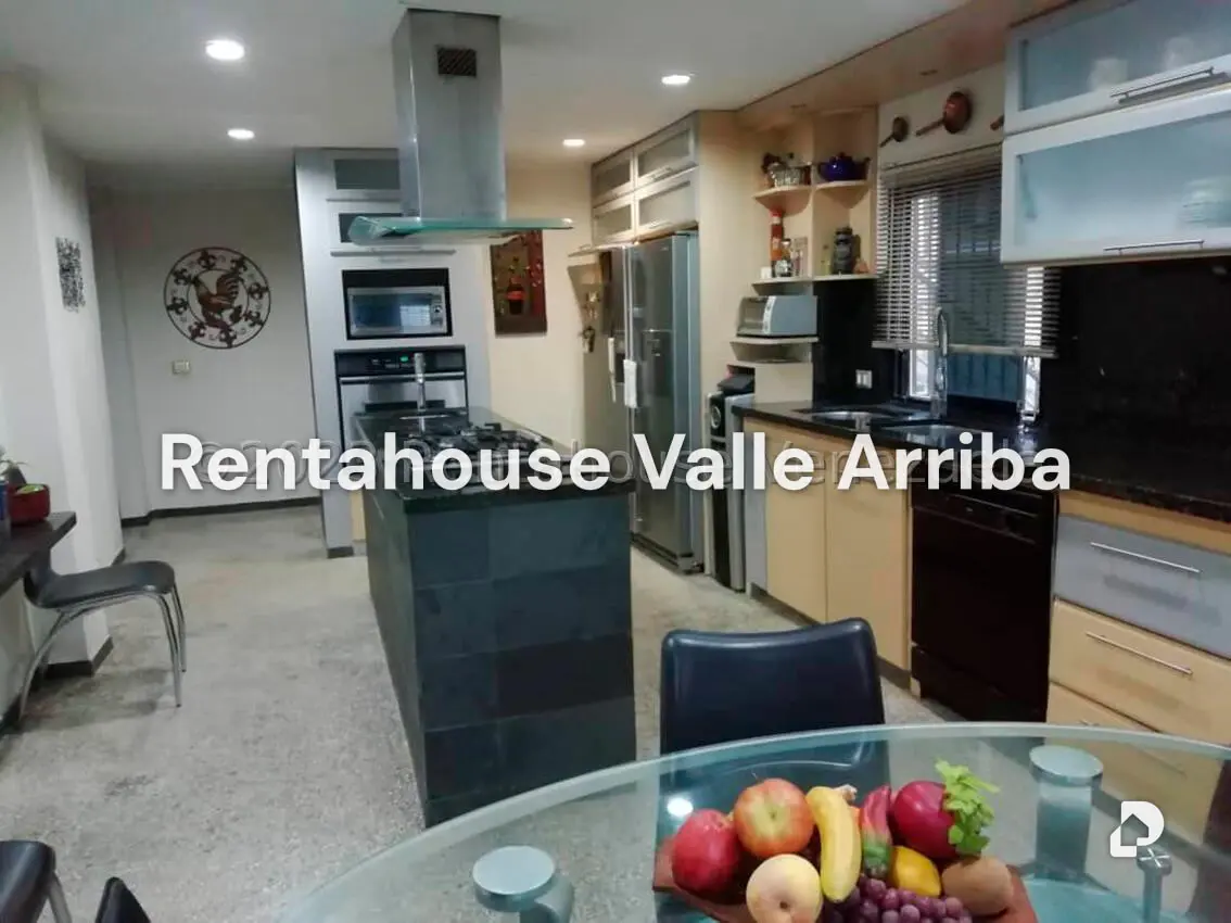 Casa en Karimao Country, Caracas – 15
