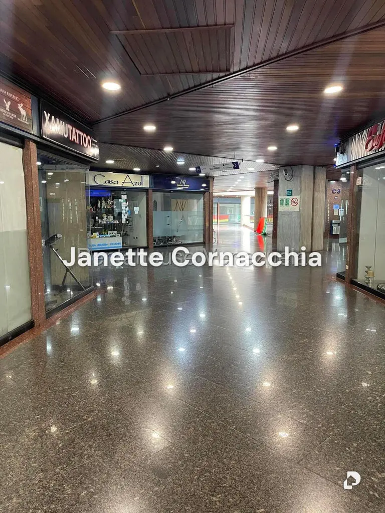 Local comercial en Santa Fe Norte, Caracas – 3