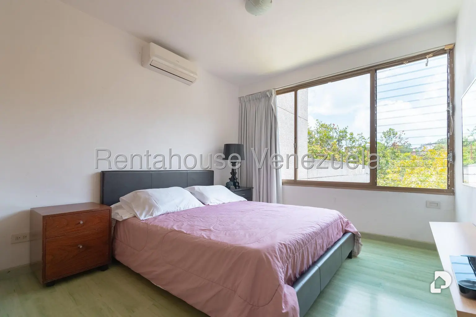 Apartamento en Las Esmeraldas, Caracas – 9