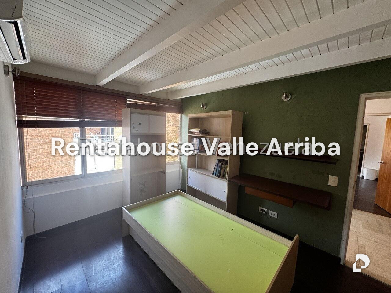 Apartamento en Campo Alegre, Caracas – 24