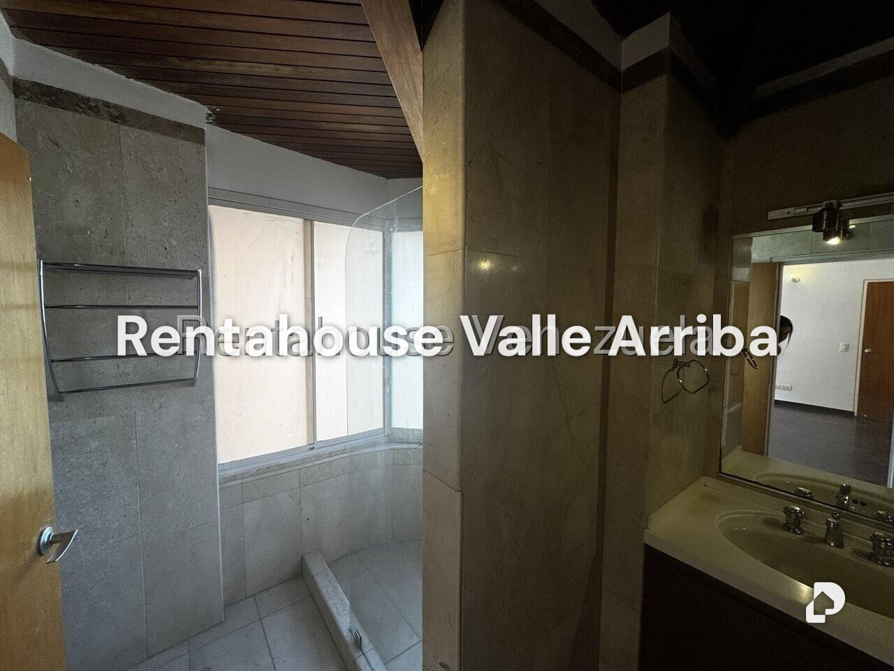 Apartamento en Campo Alegre, Caracas – 28
