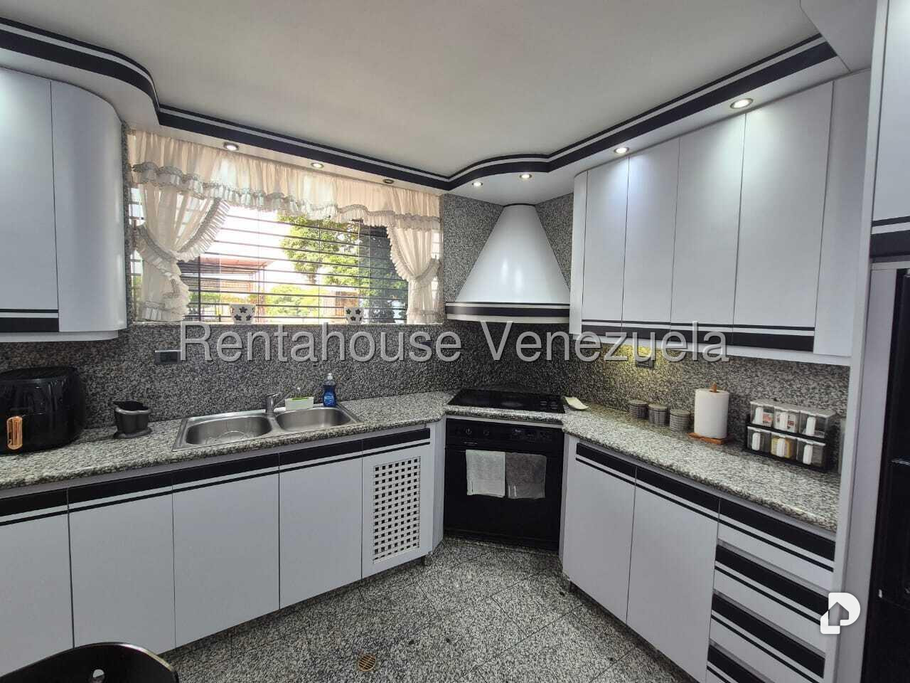 Casa en San Bernardino, Caracas – 22
