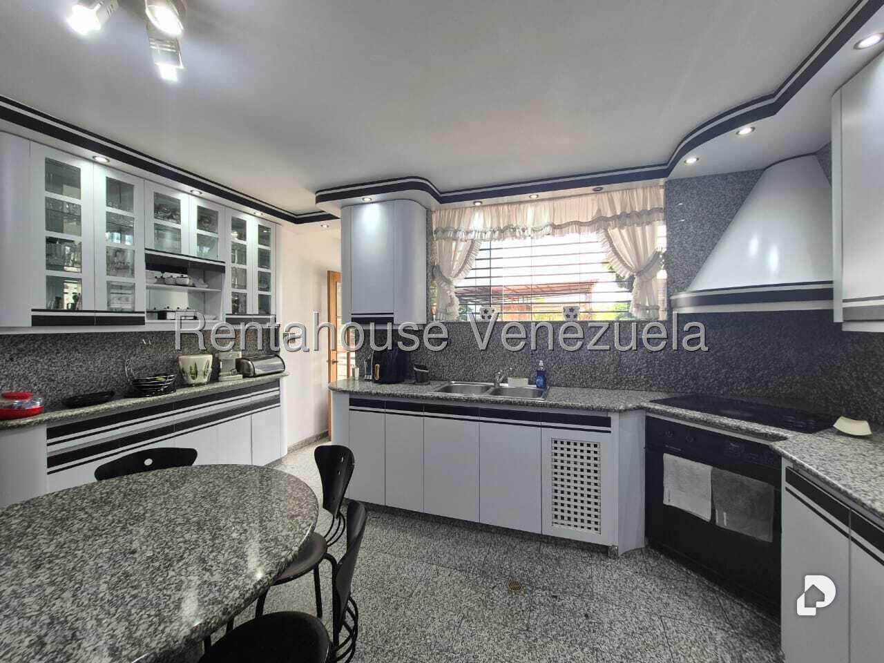 Casa en San Bernardino, Caracas – 19