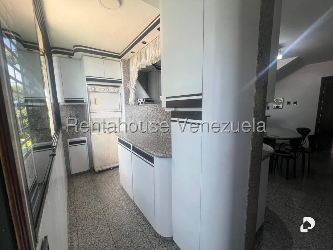 Casa en San Bernardino, Caracas – 24