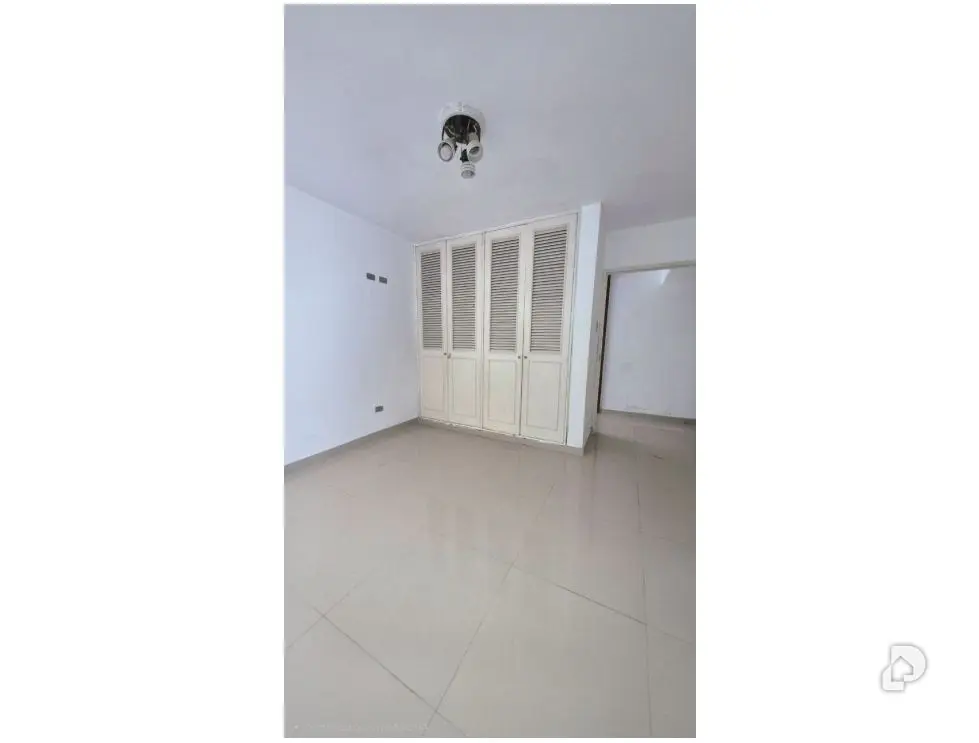 Apartamento en El Picacho, Altos Mirandinos – 12