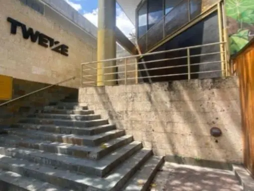 Edificio en Las Mercedes, Caracas - 1