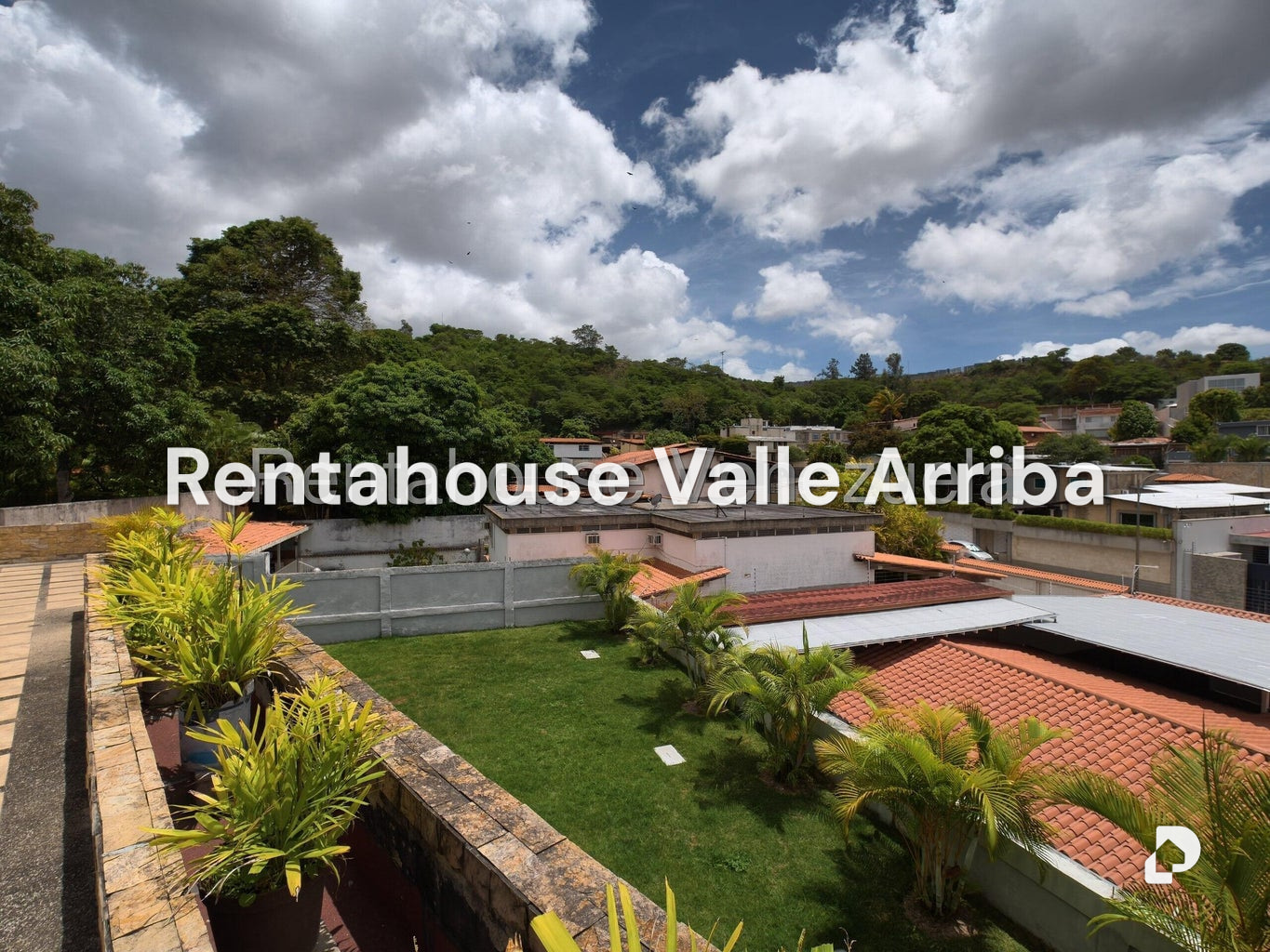 Casa en Cumbres de Curumo, Caracas – 24