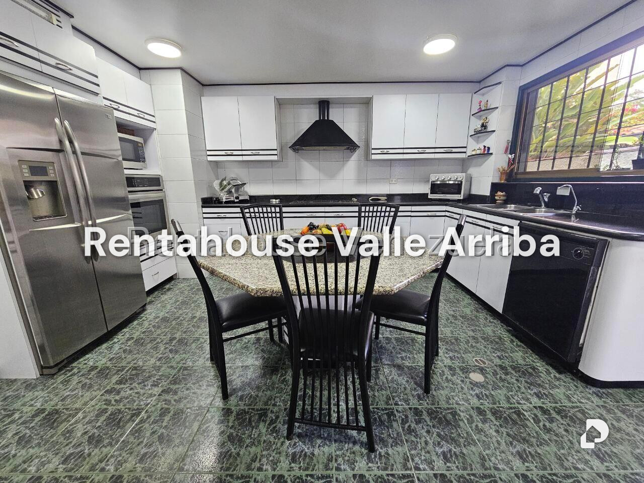 House in La Tahona, Caracas – 15