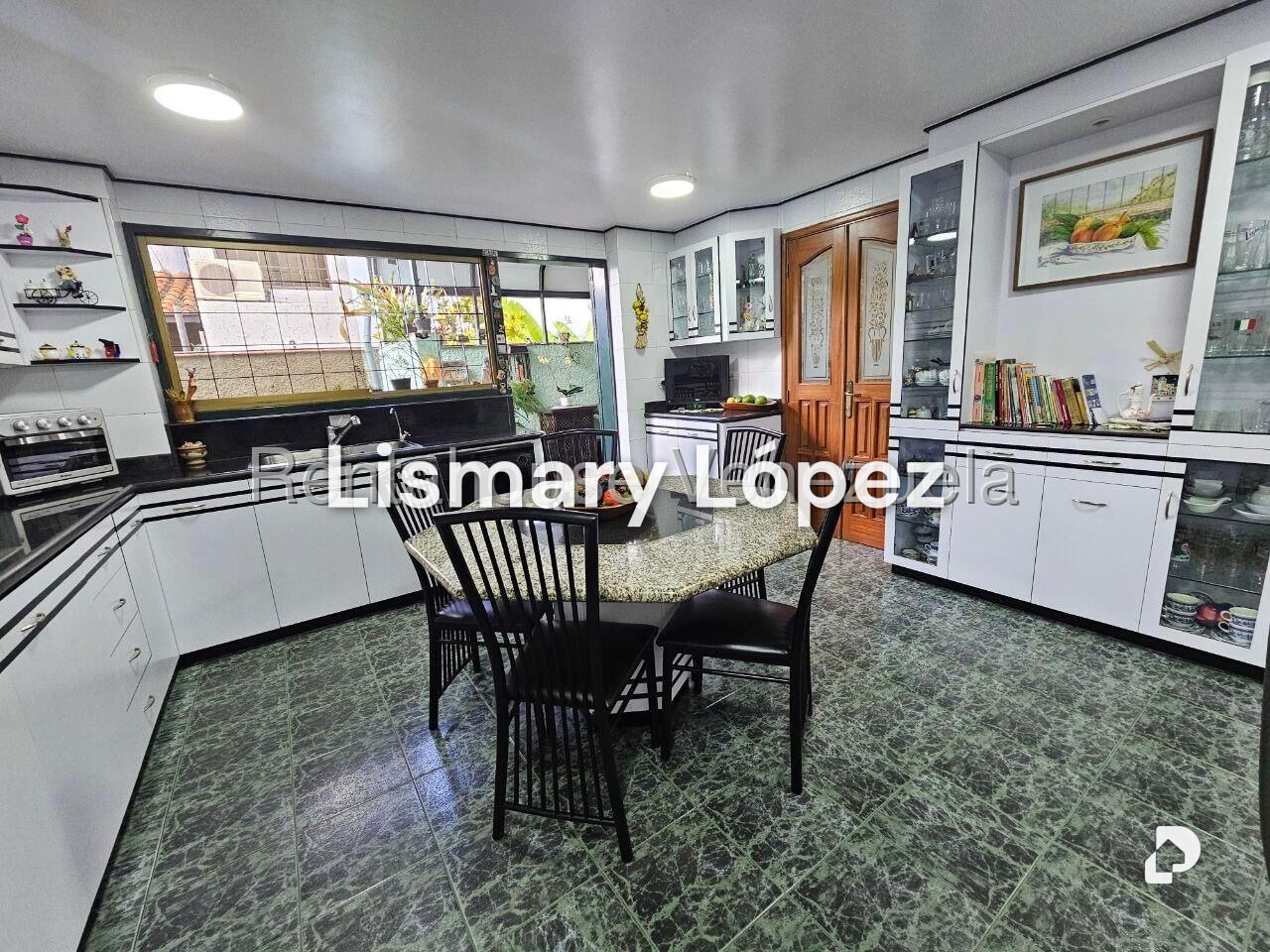 Casa en La Tahona, Caracas – 14