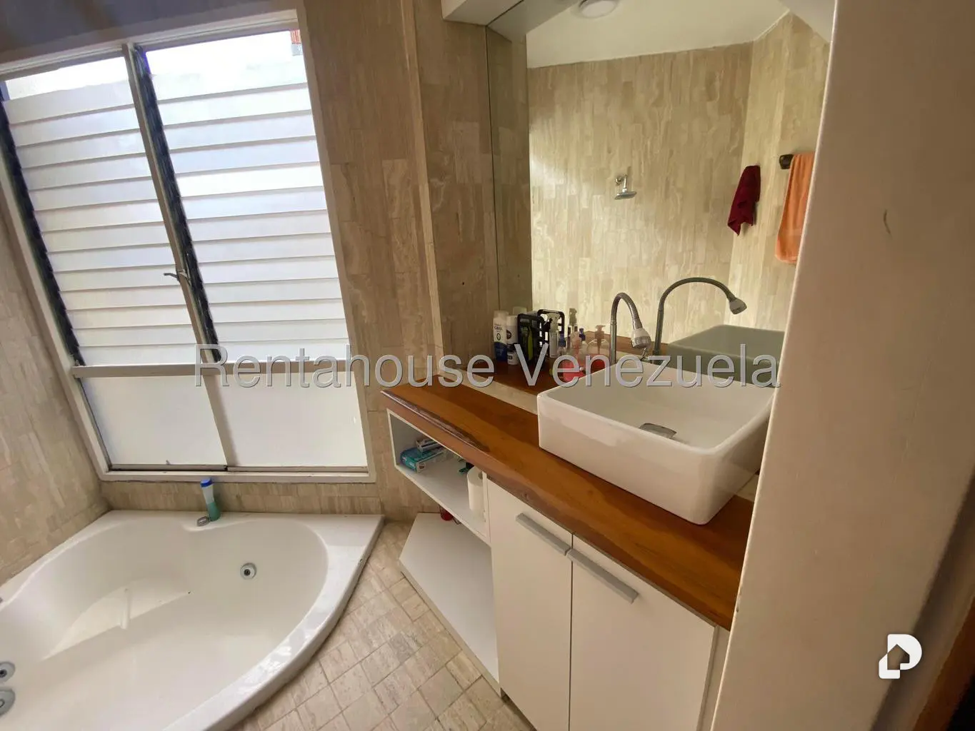 Apartamento en Terrazas del Ávila, Caracas – 19