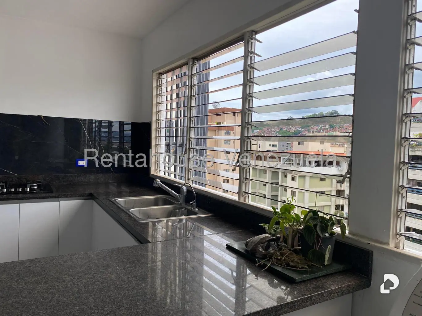 Apartamento en Terrazas del Ávila, Caracas – 13
