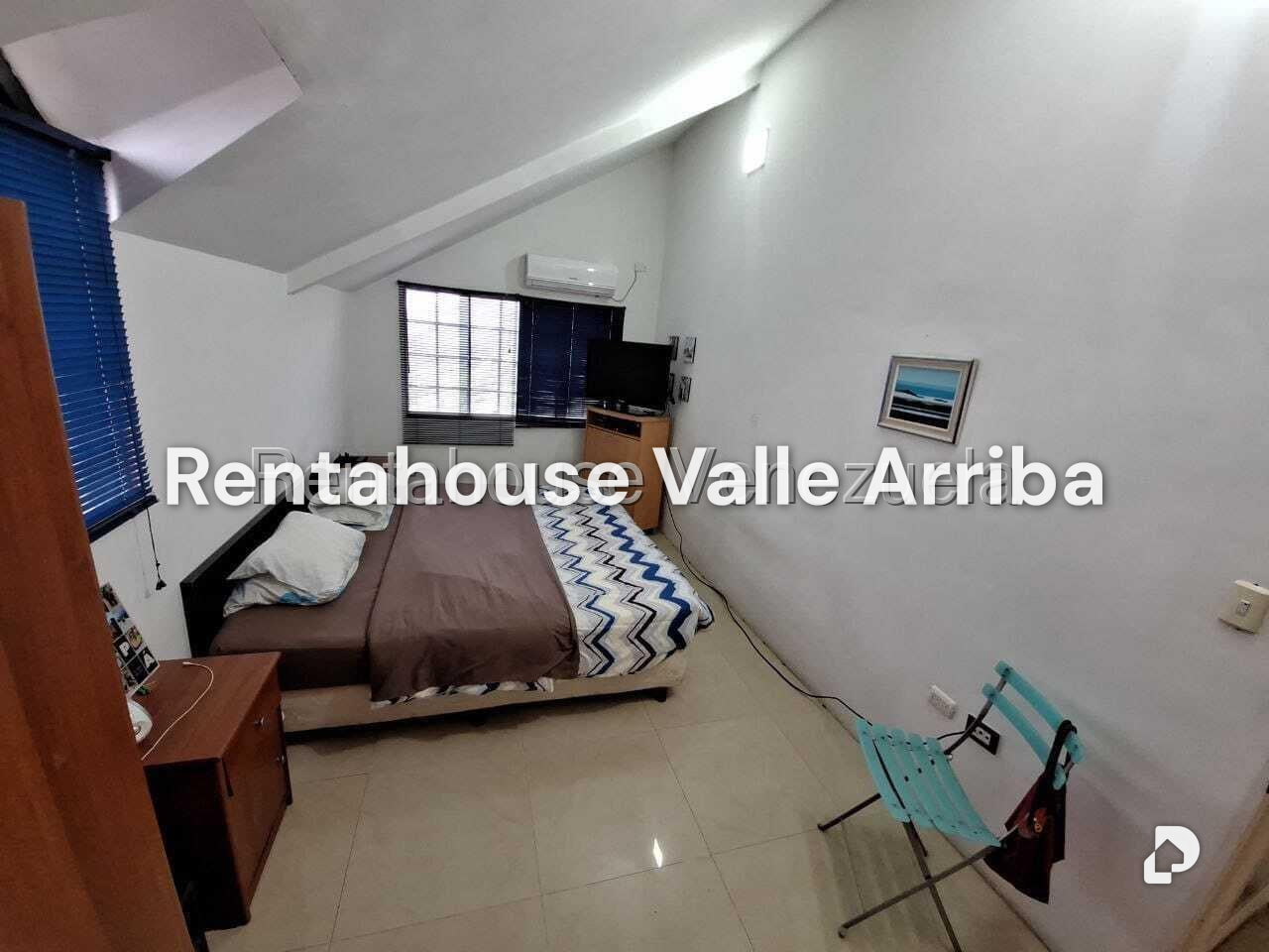 House in Colinas de Caicaguana, Caracas – 12