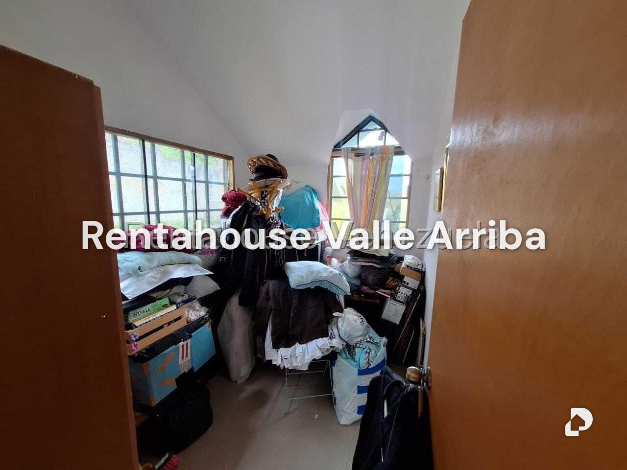 House in Colinas de Caicaguana, Caracas – 14