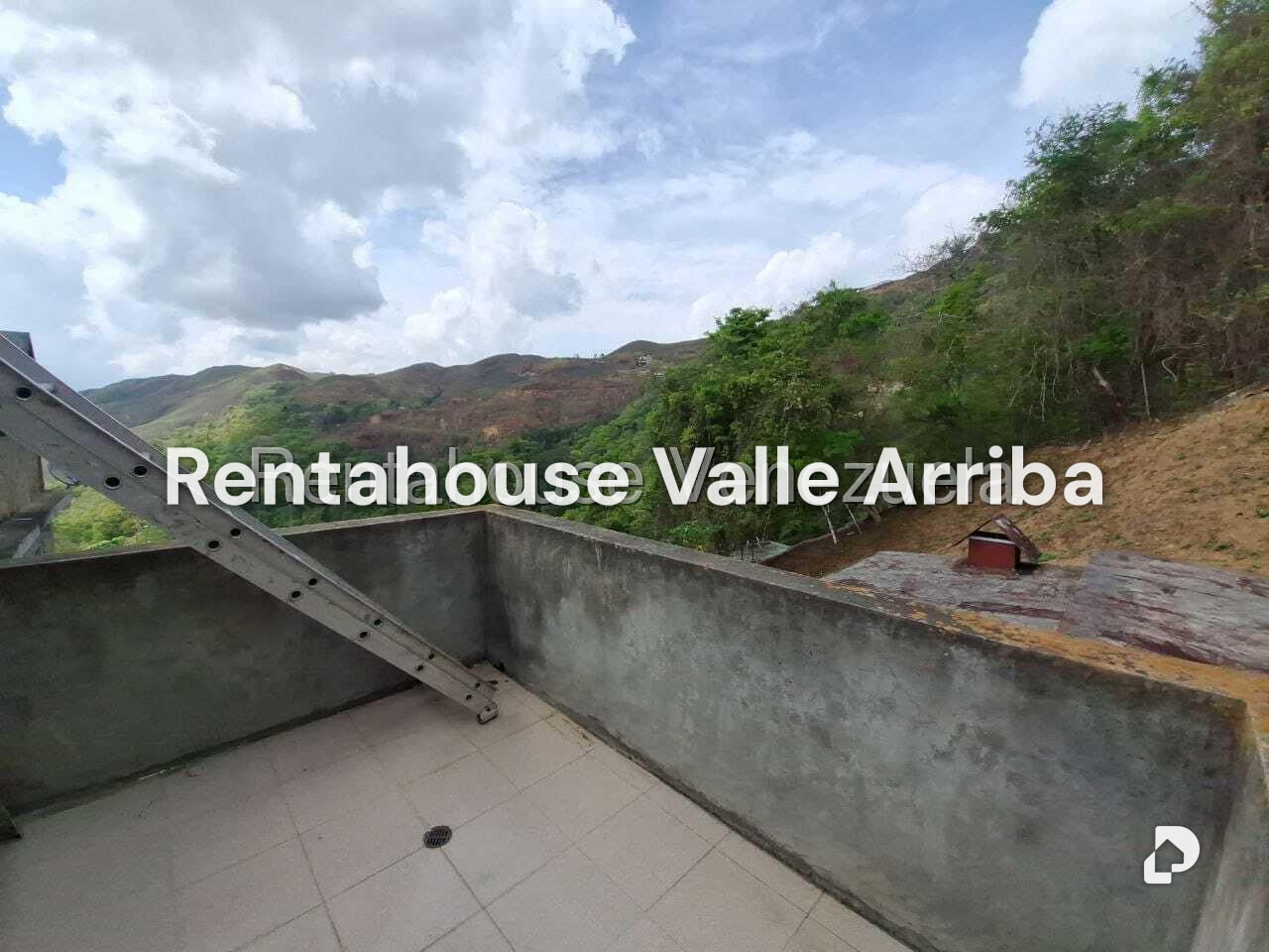 House in Colinas de Caicaguana, Caracas – 26