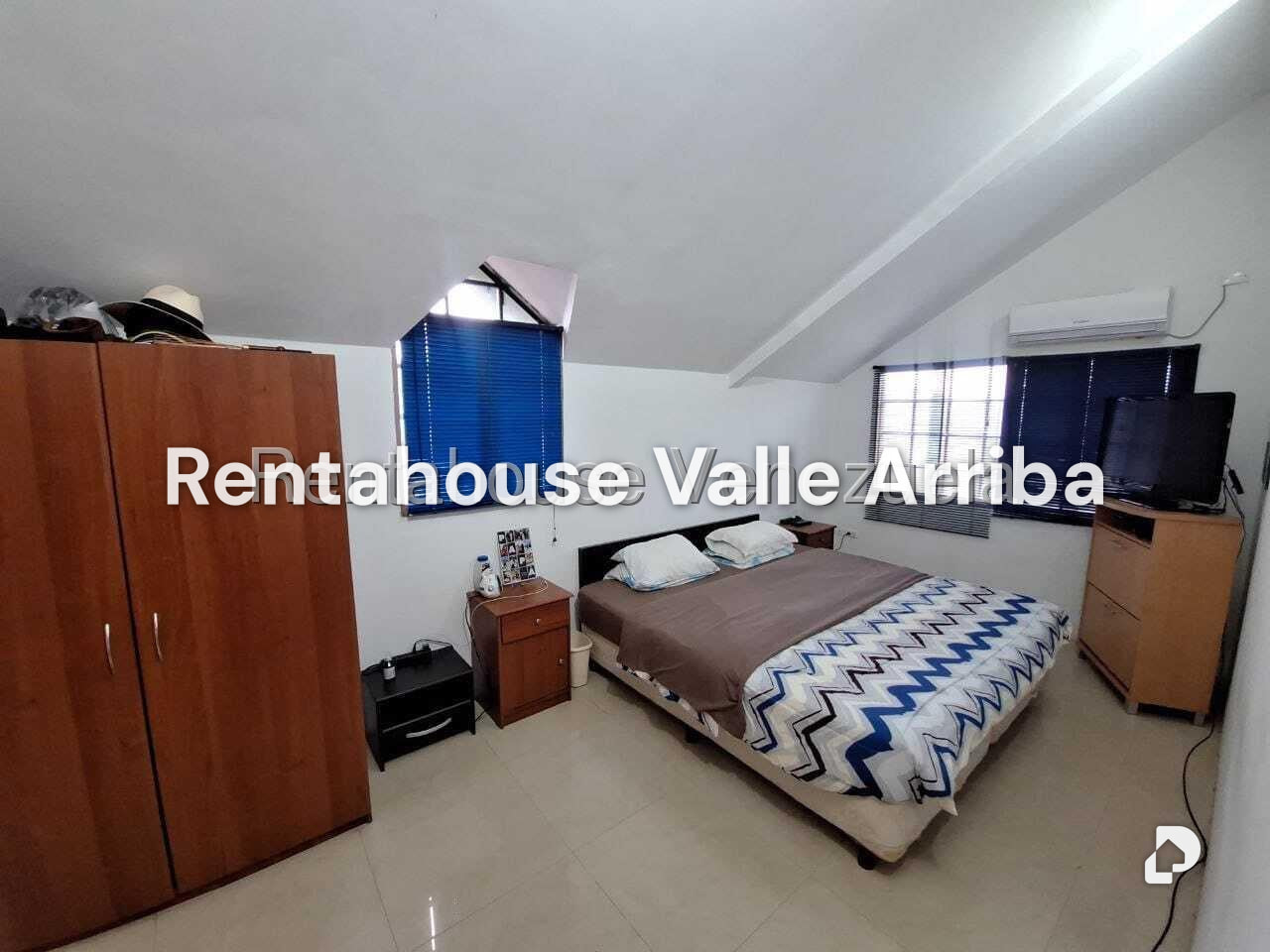 House in Colinas de Caicaguana, Caracas – 13