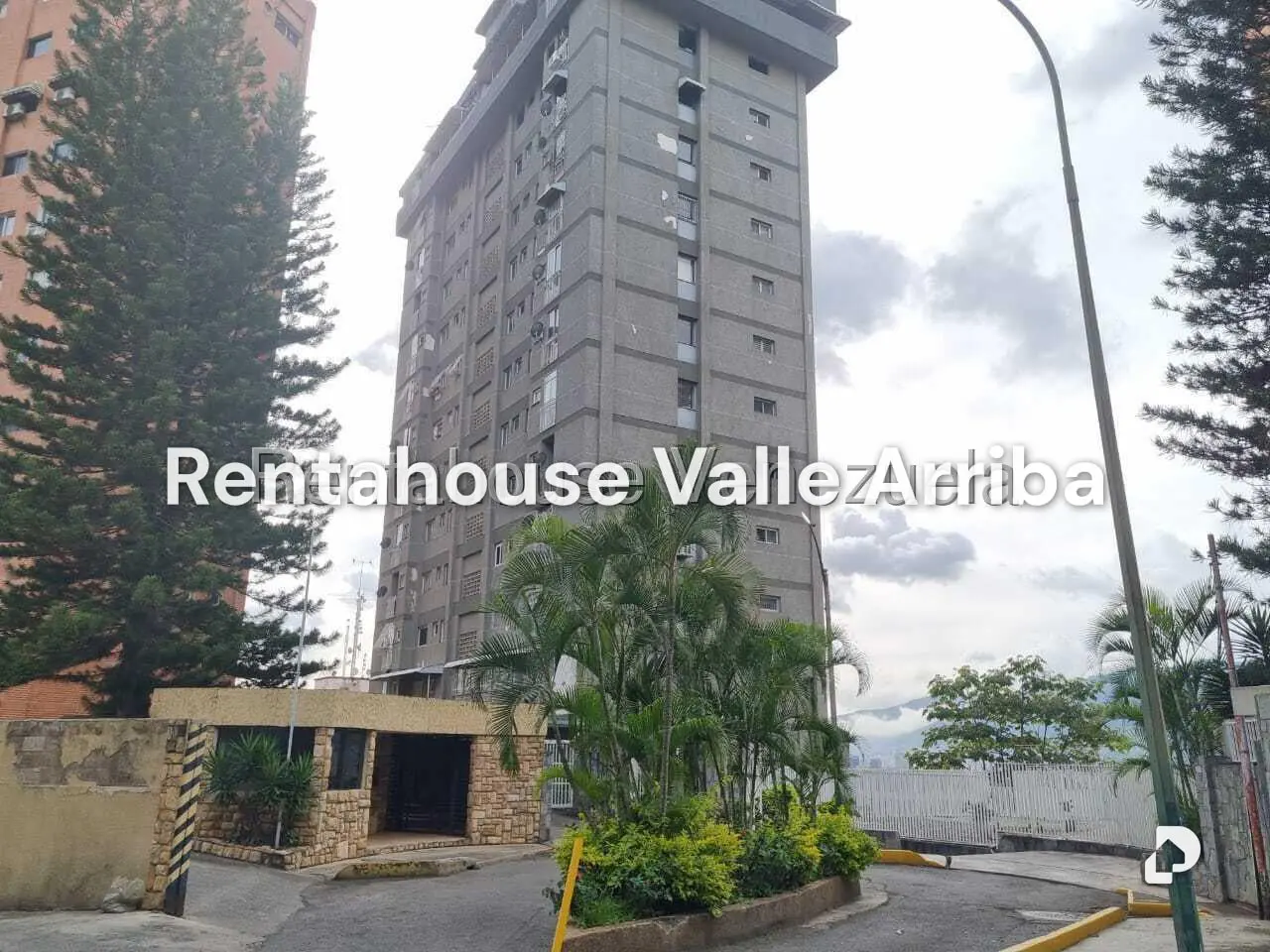 Apartamento en Colinas de Santa Mónica, Caracas – 1