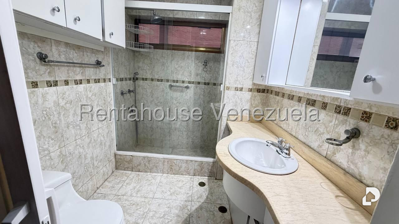Apartamento en Los Chorros, Caracas – 11