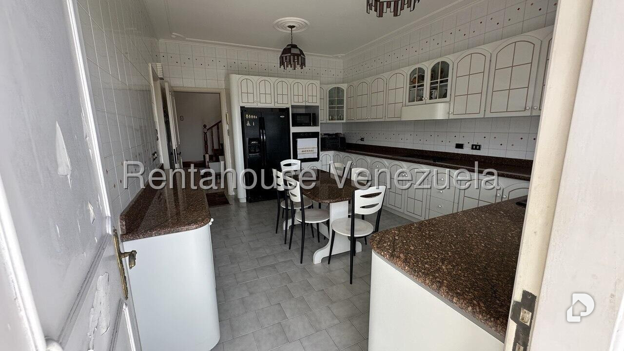 Casa en La Tahona, Caracas – 16