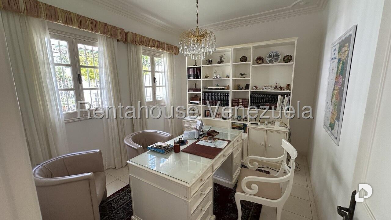 Casa en La Tahona, Caracas – 22
