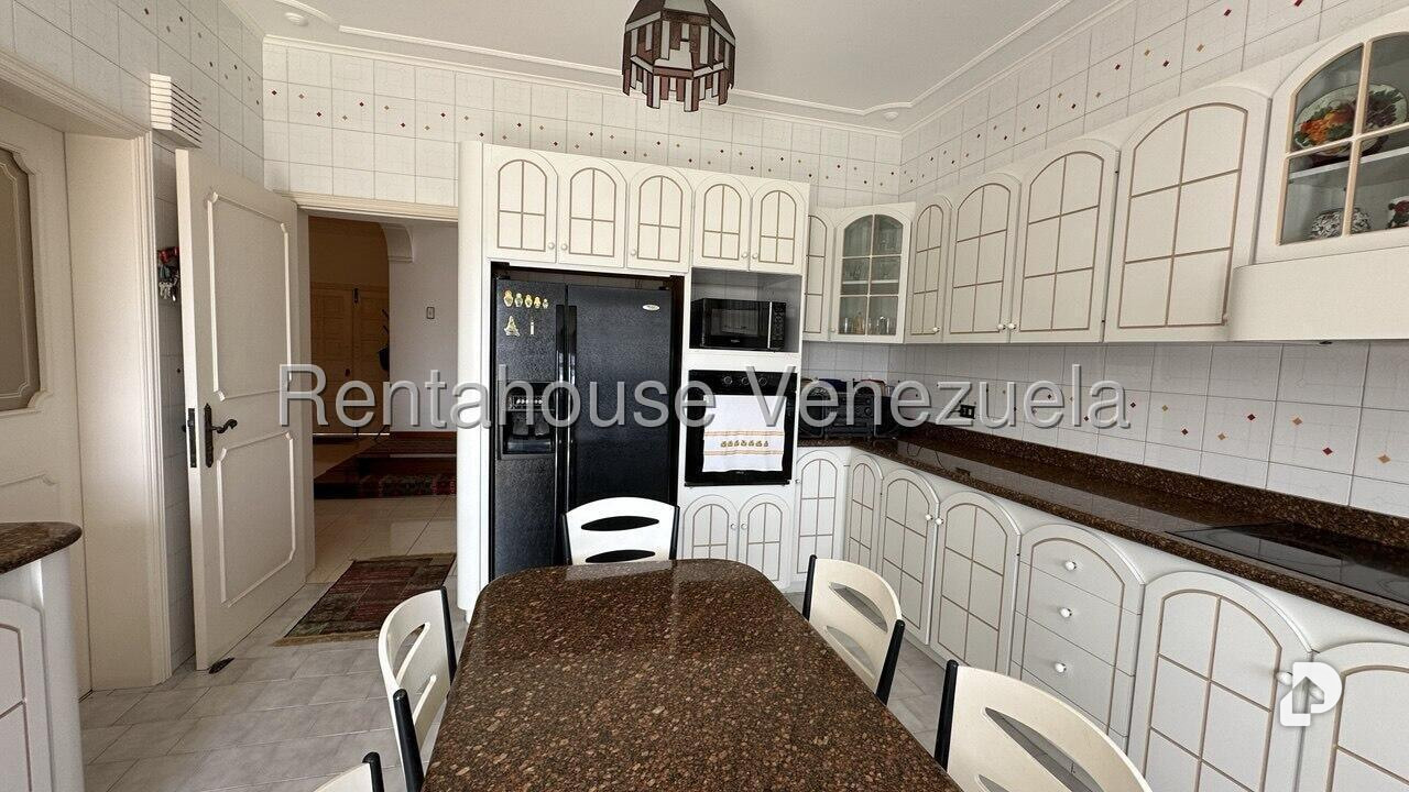Casa en La Tahona, Caracas – 14