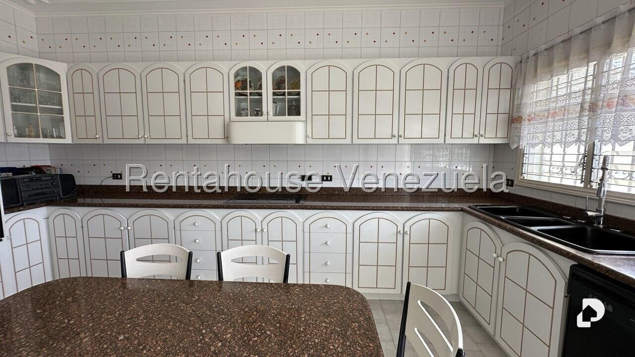 Casa en La Tahona, Caracas – 17
