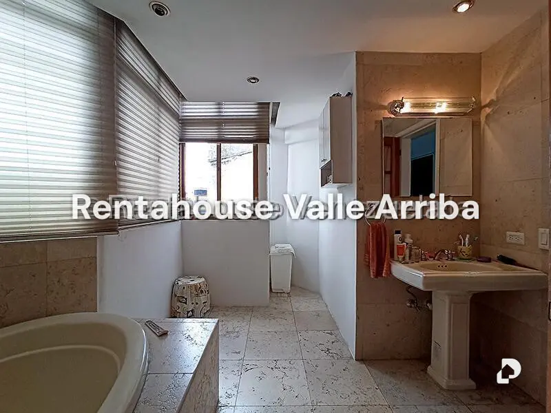 Apartamento en La Campiña, Caracas – 28