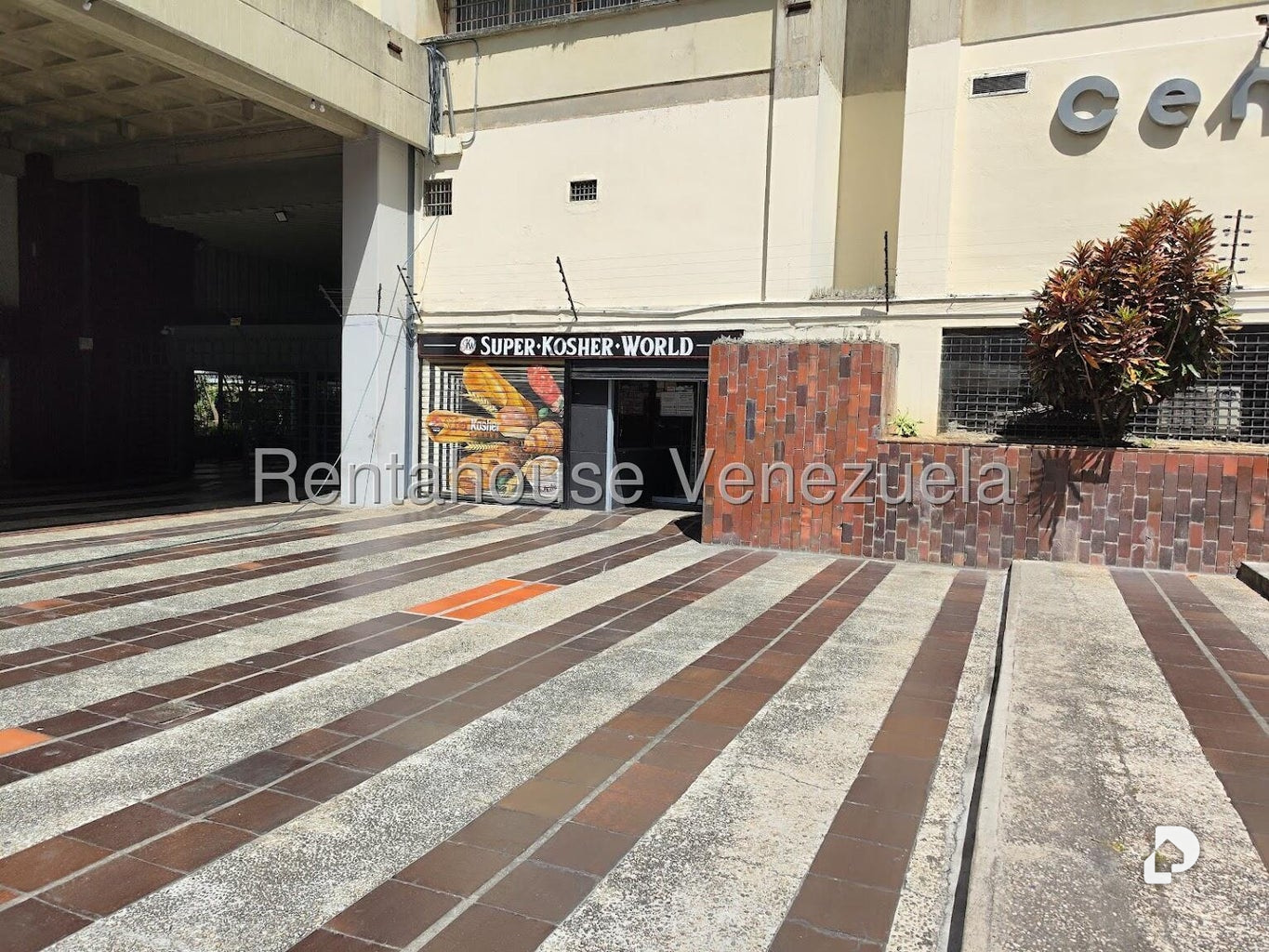Local comercial en Los Dos Caminos, Caracas – 2