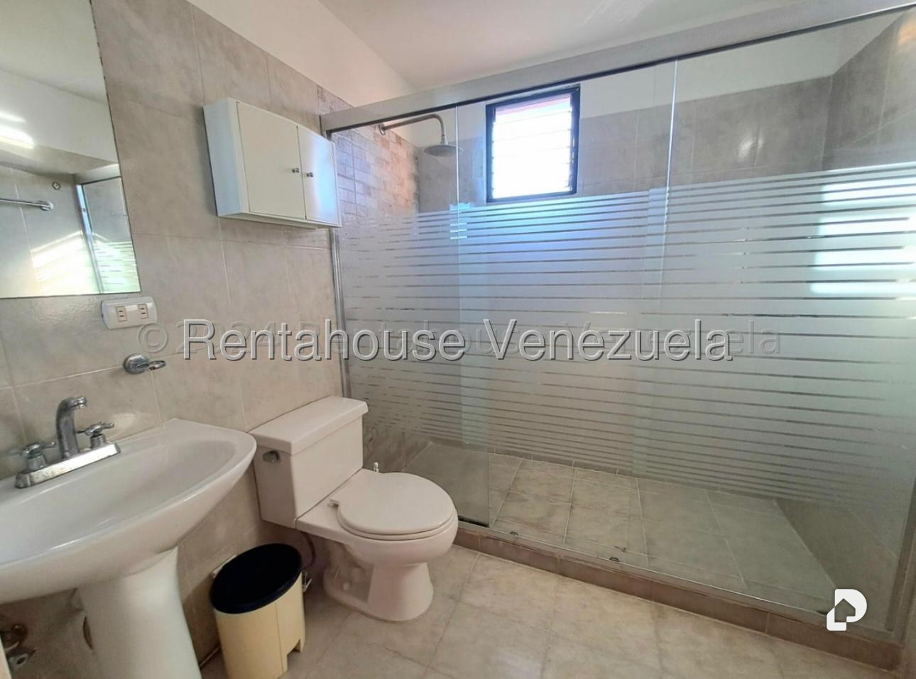 Apartamento en Colinas de La Tahona, Caracas