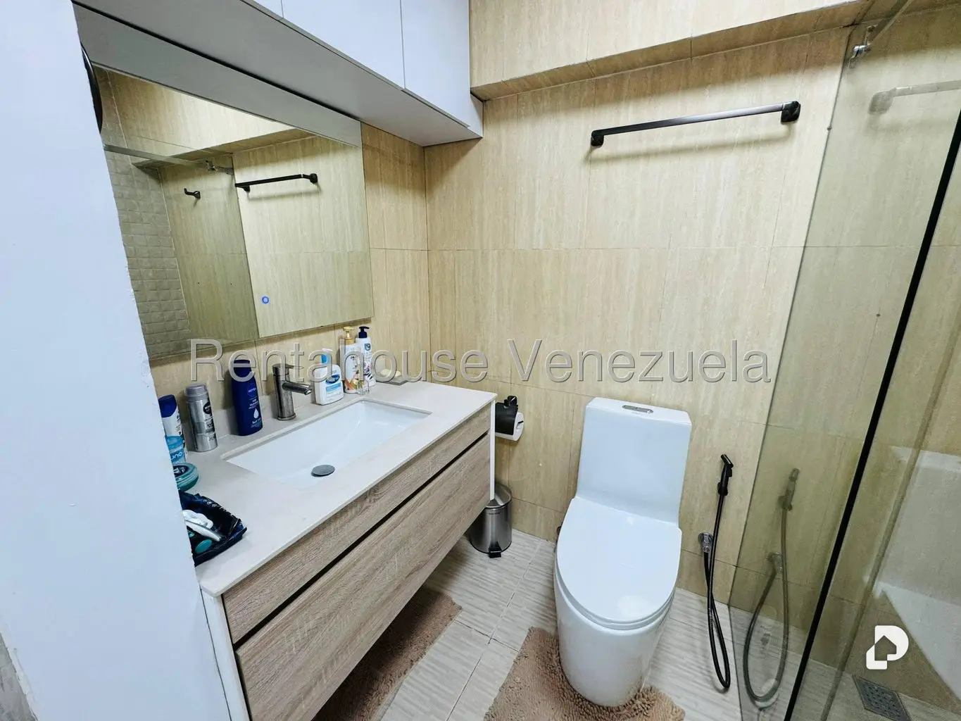 Apartamento en El Rosal, Caracas – 7