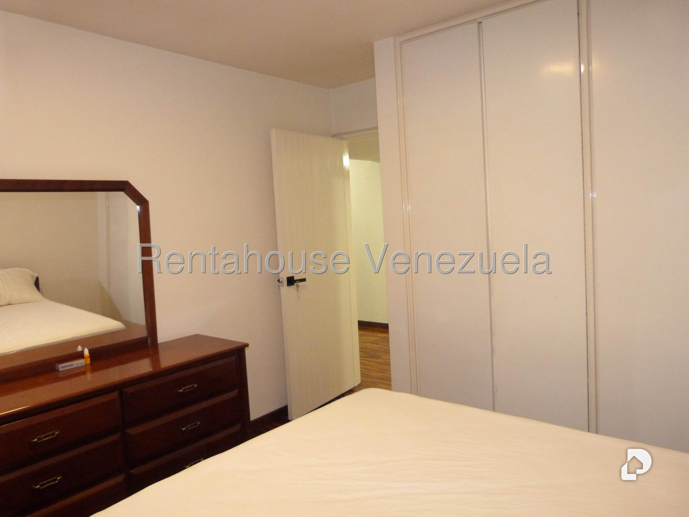 Apartamento en Los Dos Caminos, Caracas – 21