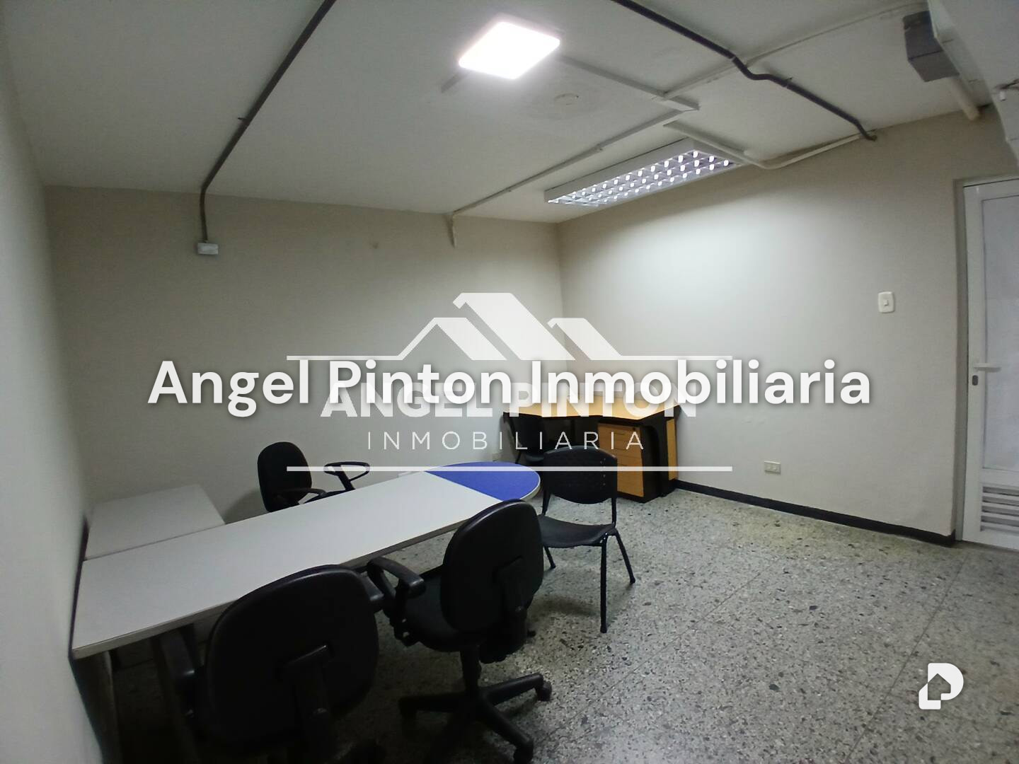 Oficina en Tierra Negra, Maracaibo – 2