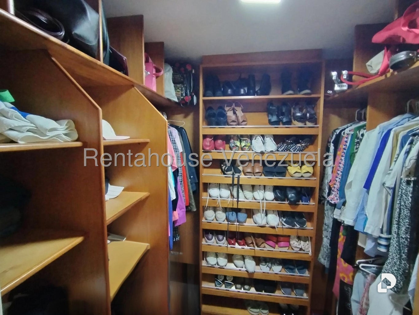 Apartamento en Prados del Este, Caracas – 23