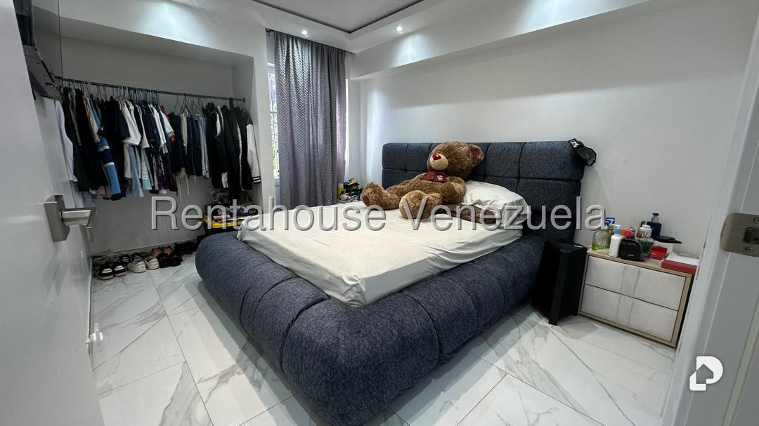 Apartamento en El Paraíso, Caracas – 17