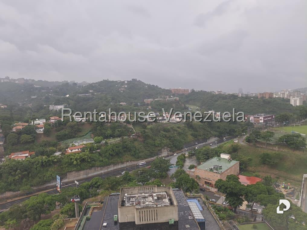 Local comercial en Prados del Este, Caracas – 11