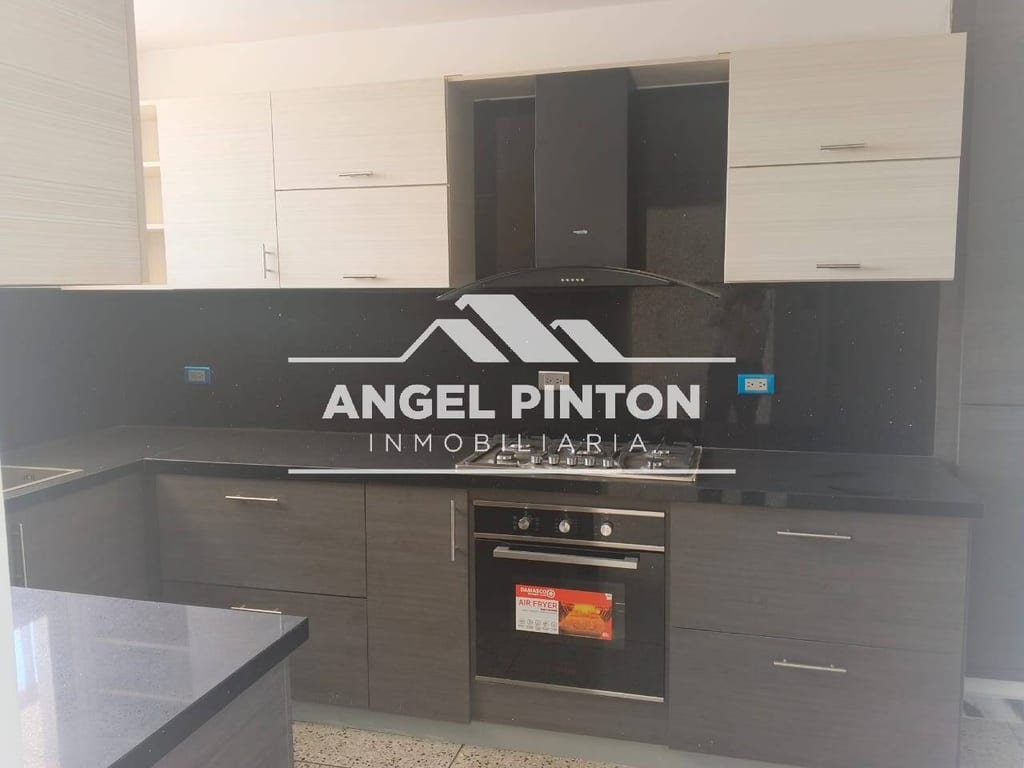 Apartamento en Sector Tierra Negra, Maracaibo - 1