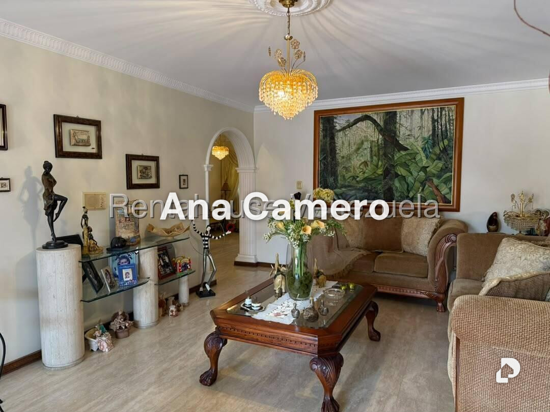 Casa en Santa Paula, Caracas – 19