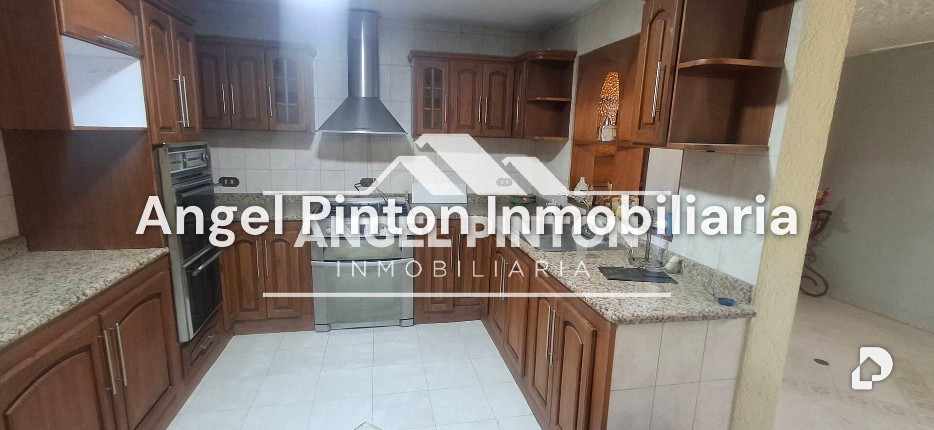 Casa en La Floresta, Maracaibo – 12