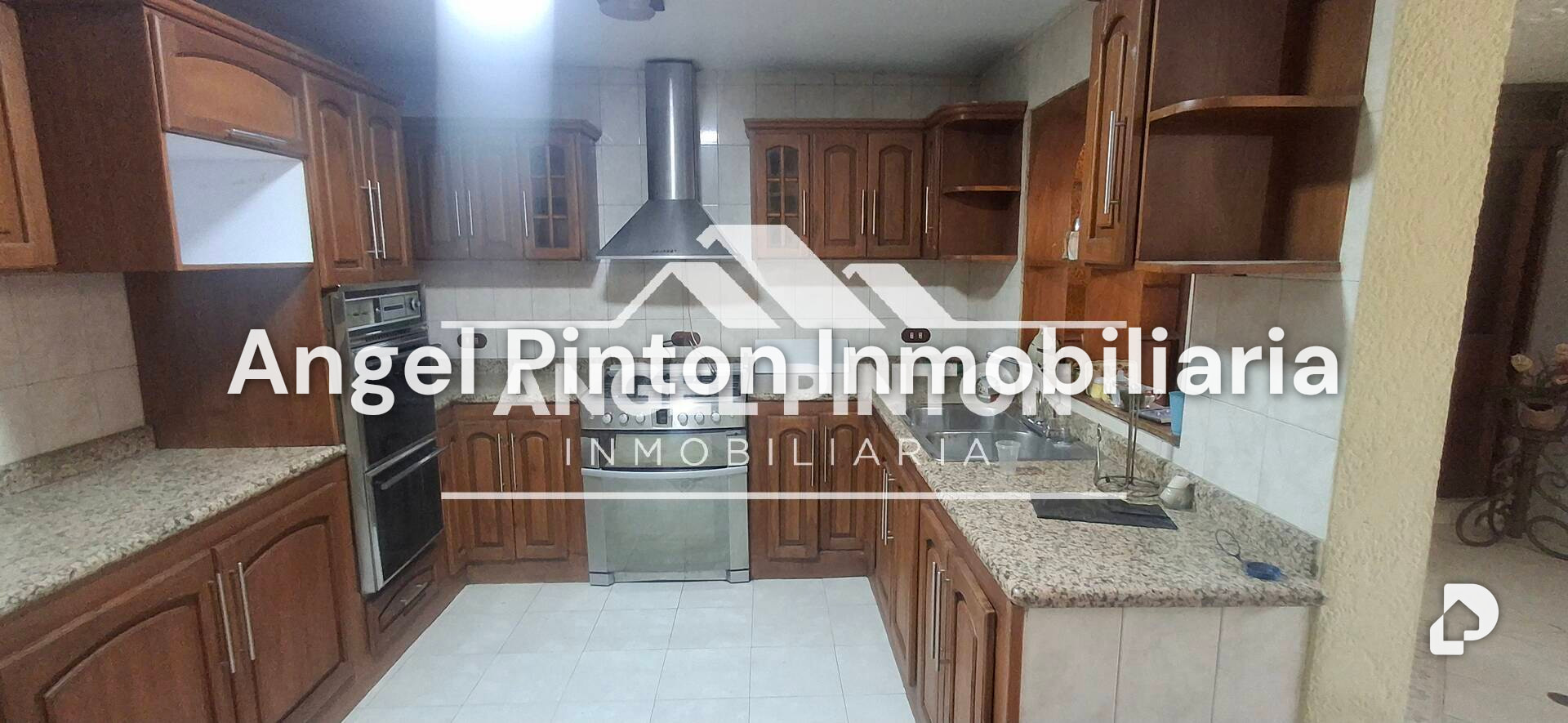 Casa en La Floresta, Maracaibo – 13