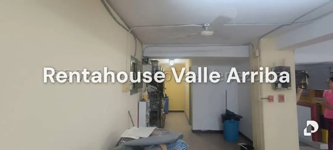 Local comercial en Parroquia La Candelaria, Caracas – 20