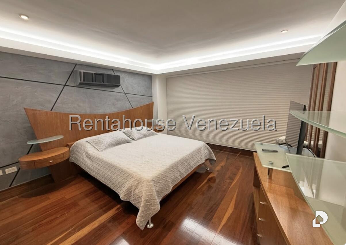 Apartamento en Lomas de La Lagunita, Caracas – 20