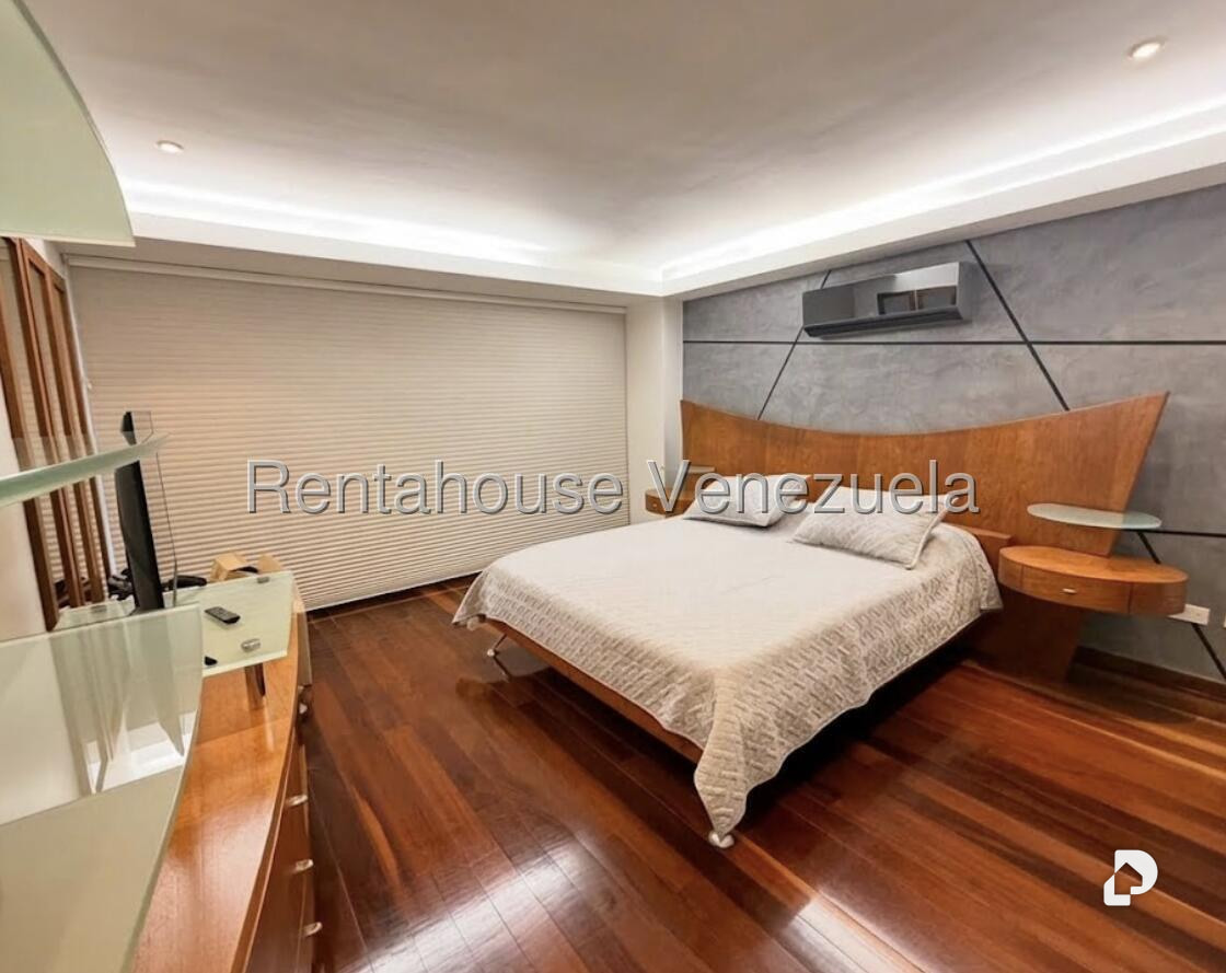 Apartamento en Lomas de La Lagunita, Caracas – 18