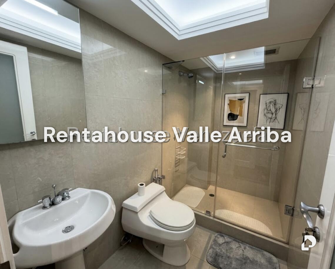 Apartamento en Lomas de La Lagunita, Caracas – 21