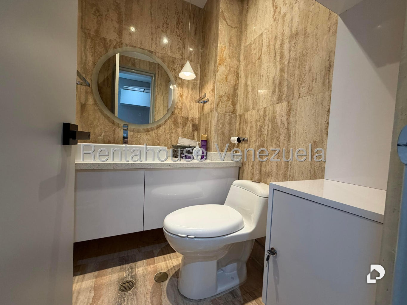 Oficina en Las Mercedes, Caracas – 10