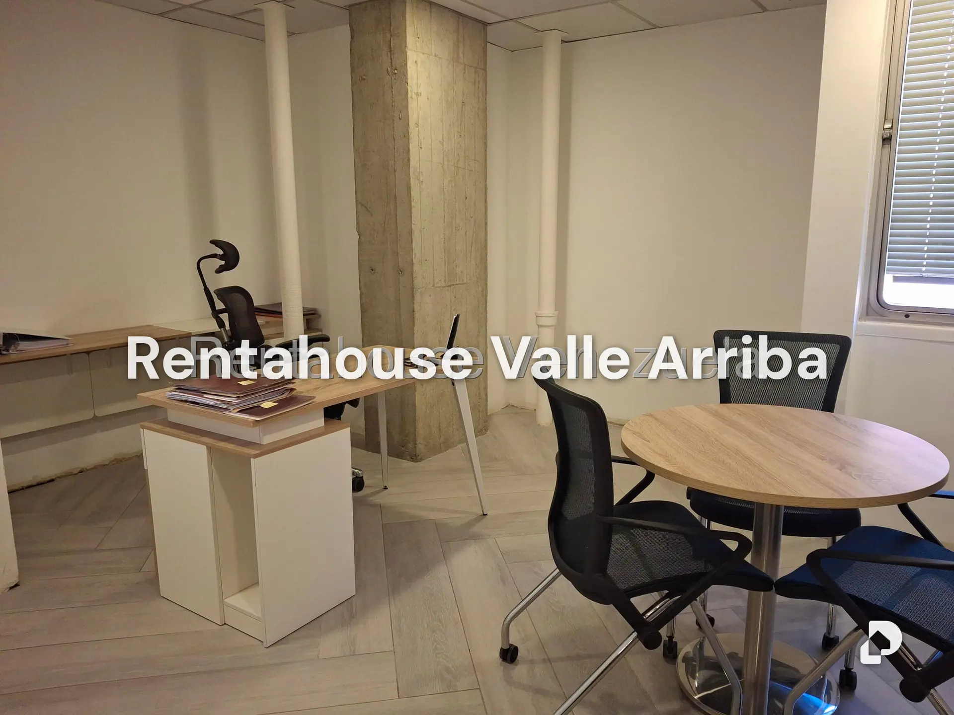 Office in El Rosal, Caracas – 18