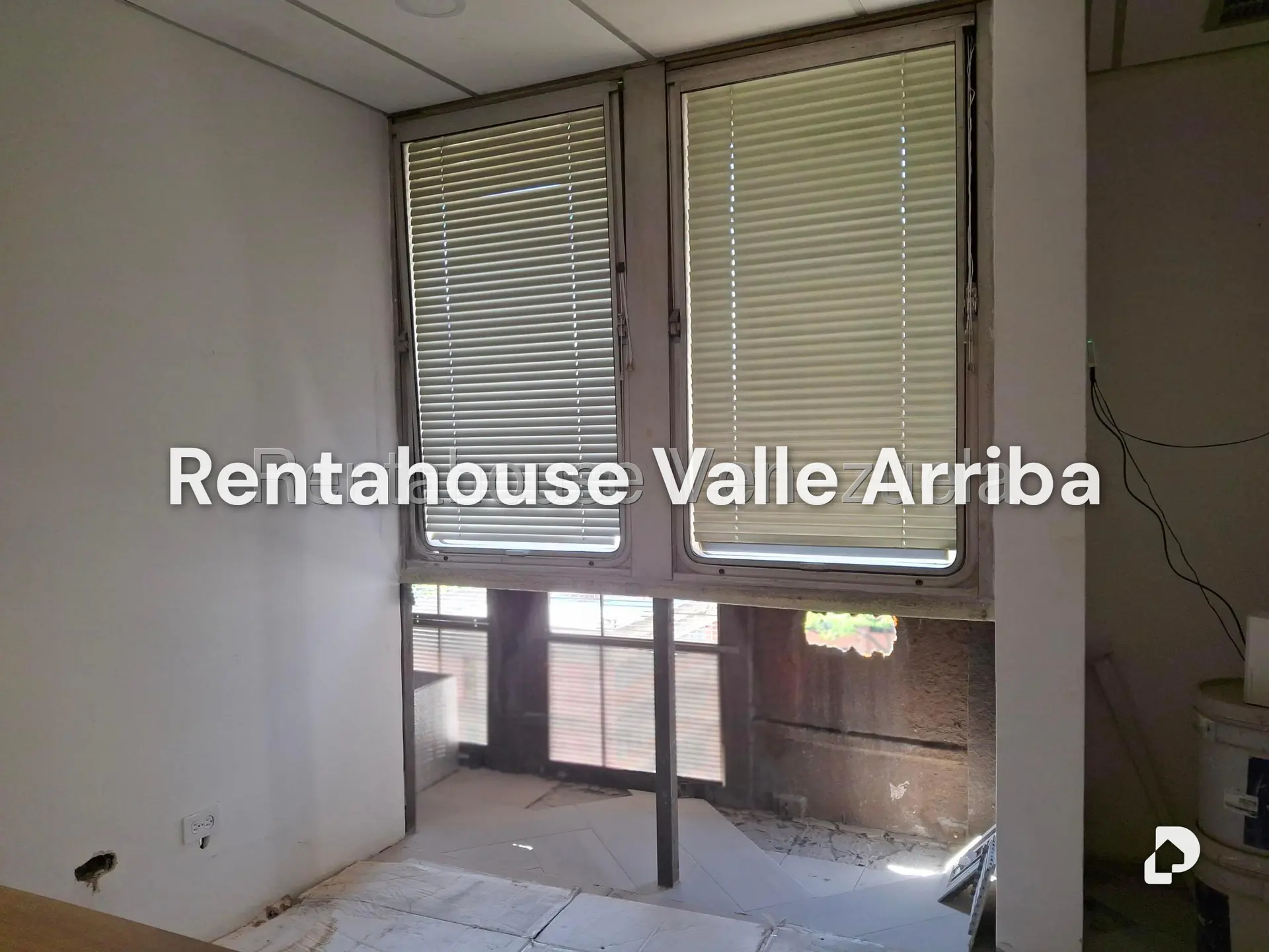 Office in El Rosal, Caracas – 20