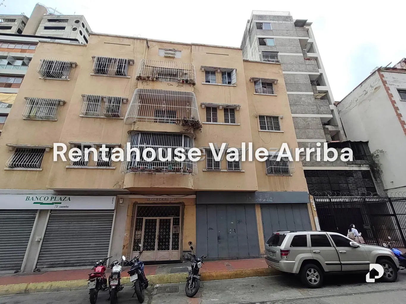Local comercial en Parroquia La Candelaria, Caracas – 1