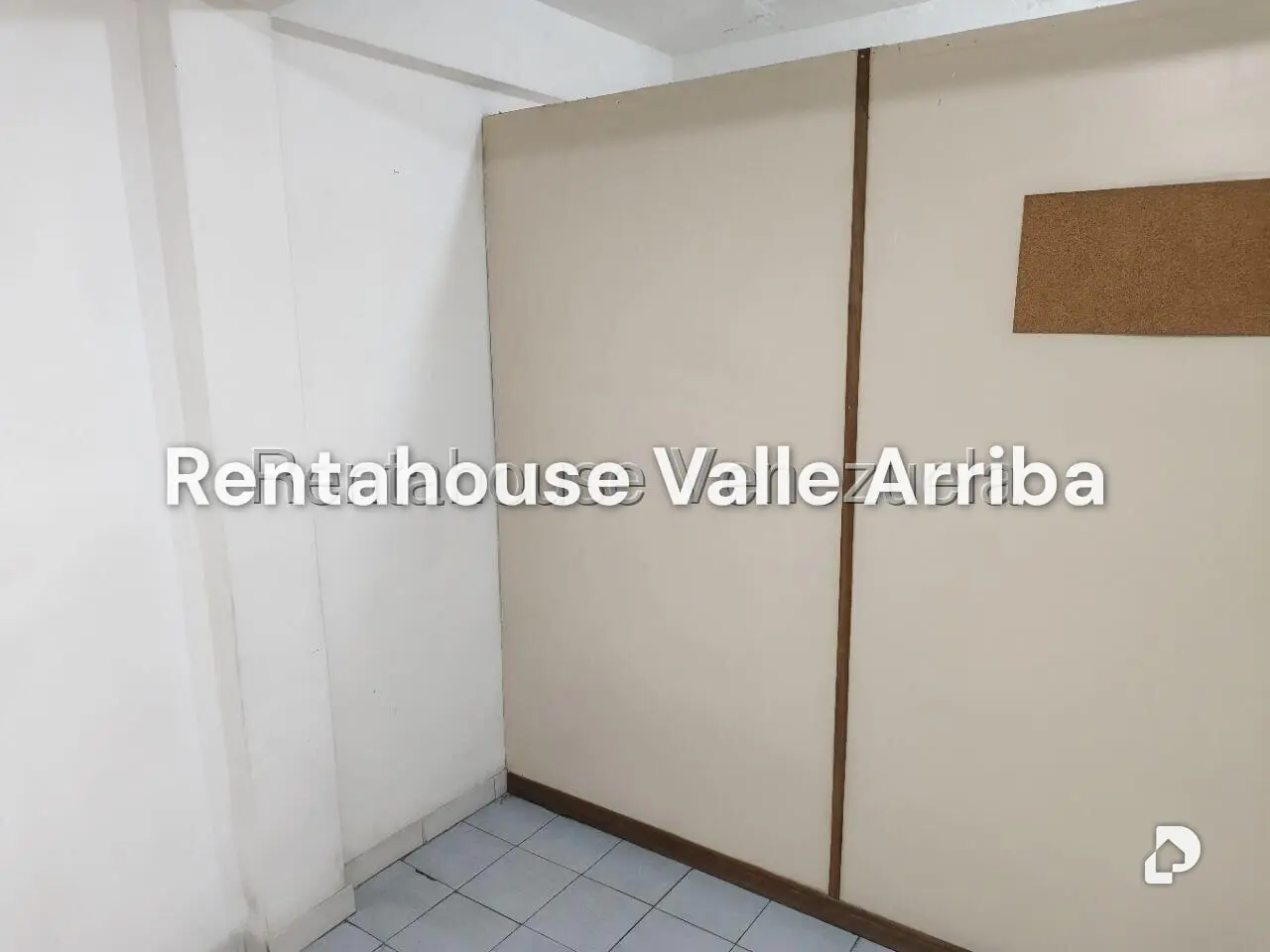 Local comercial en Propatria, Caracas – 14