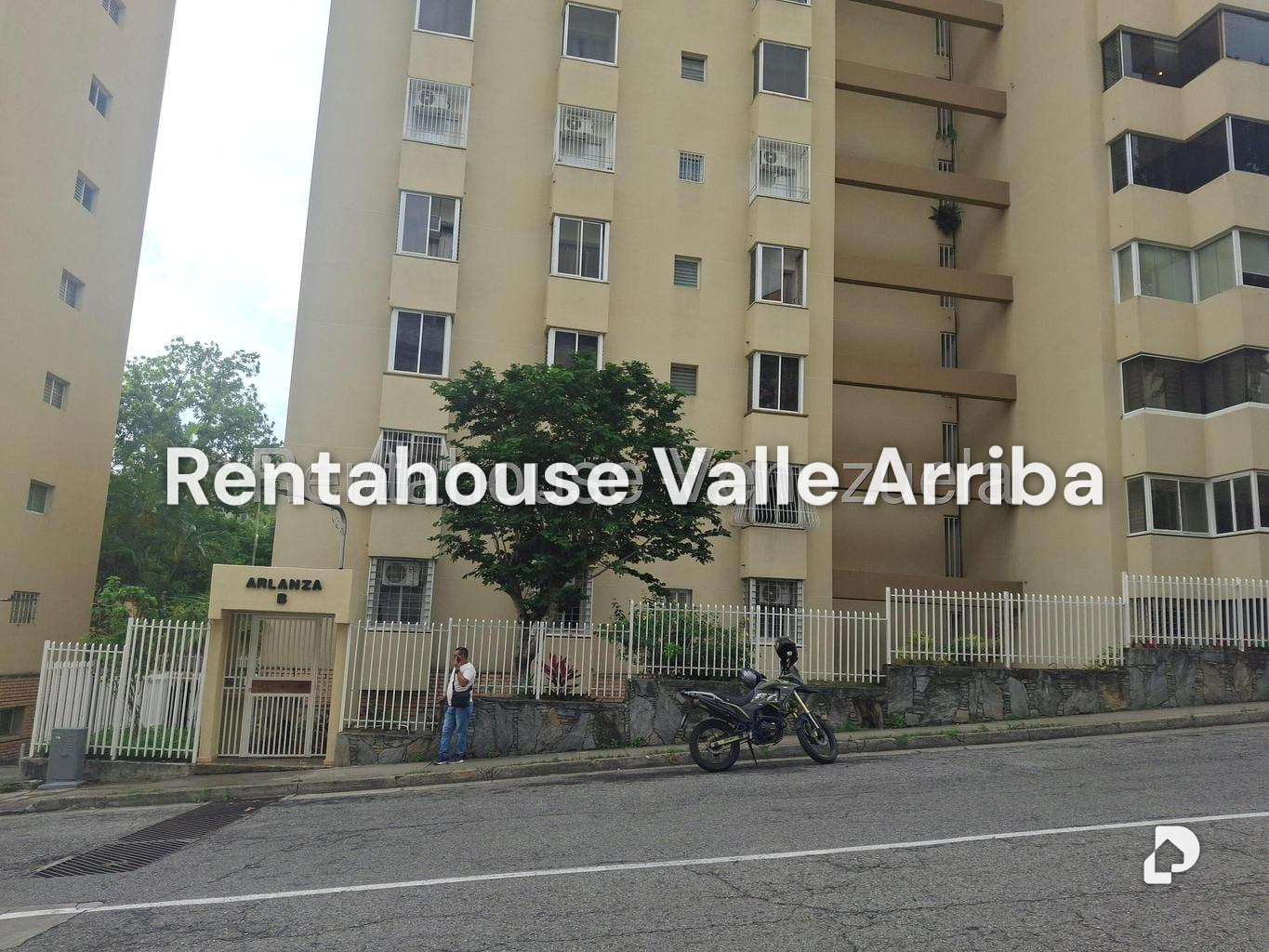 Apartment in Santa Rosa de Lima, Caracas – 1