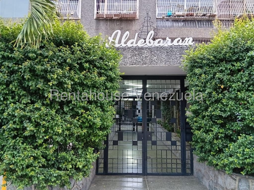 Apartamento en Altamira, Caracas - 1