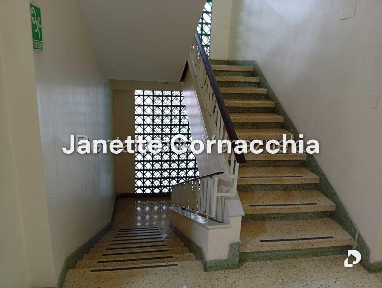 Apartamento en Altamira, Caracas – 23